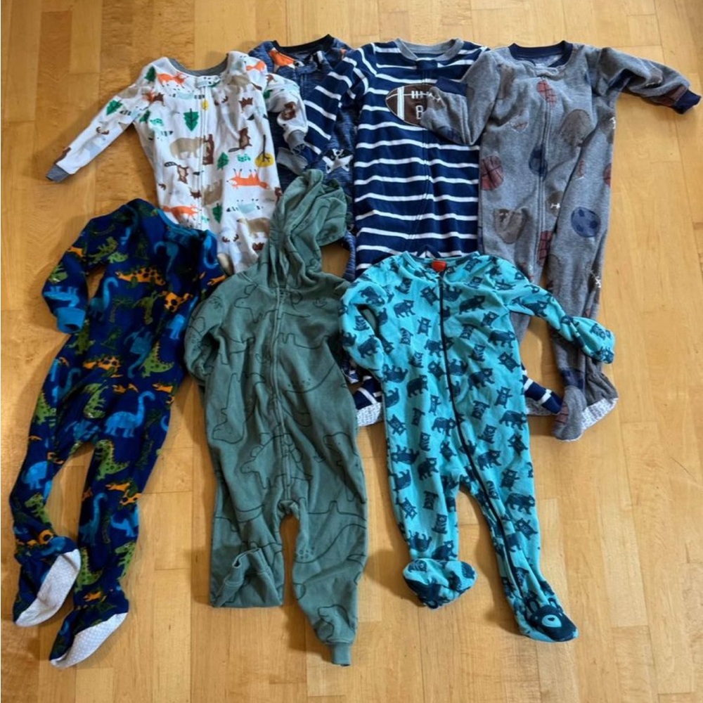 Baby fleece Onesies PJ bundles lots of 7 pieces size 2T